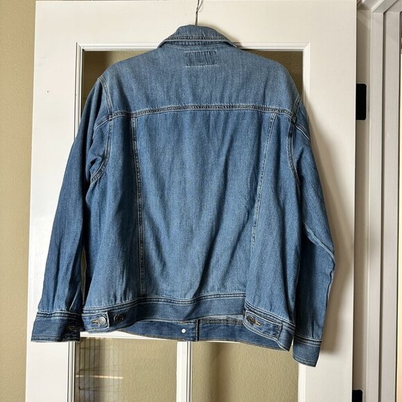 NEW NWT Torrid Julliard Denim Relaxed FIt Trucker Jacket Size 12 / Large - Picture 5 of 9